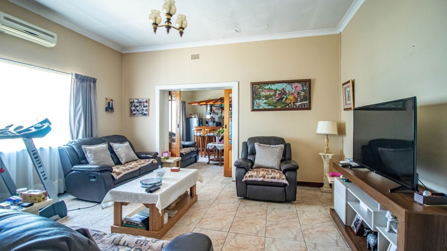  Bedroom Property for Sale in Malvern East Gauteng