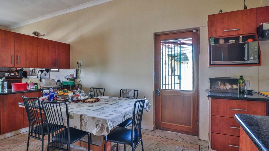  Bedroom Property for Sale in Malvern East Gauteng