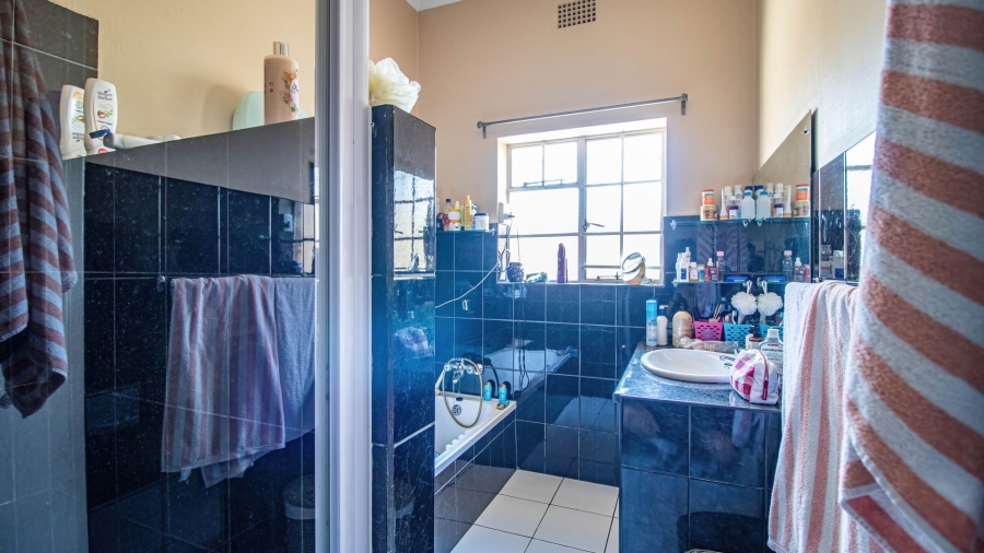  Bedroom Property for Sale in Malvern East Gauteng