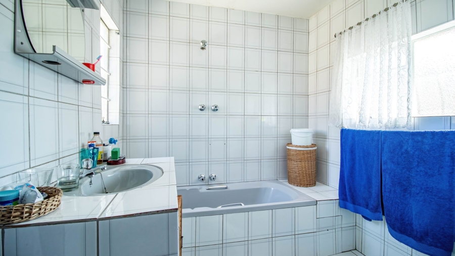  Bedroom Property for Sale in Malvern East Gauteng