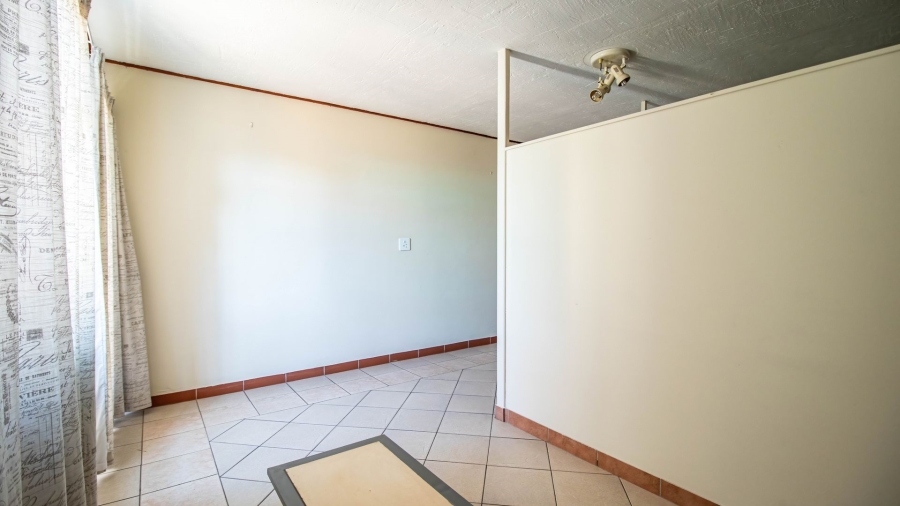  Bedroom Property for Sale in Malvern East Gauteng