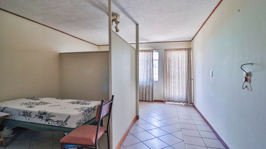  Bedroom Property for Sale in Malvern East Gauteng