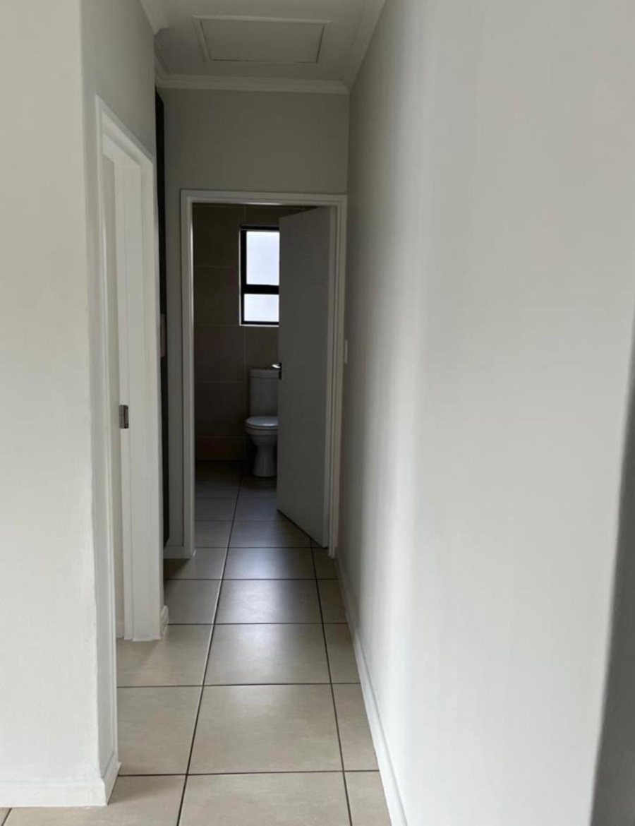 To Let  Bedroom Property for Rent in Olivedale Gauteng