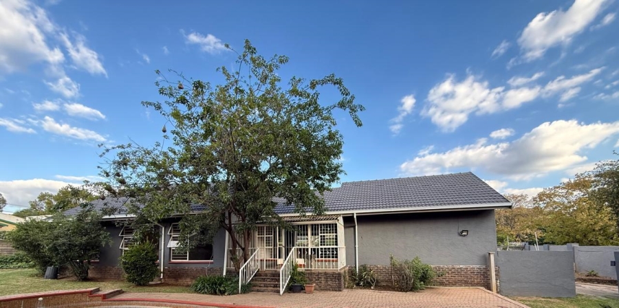 4 Bedroom Property for Sale in Norkem Park Gauteng