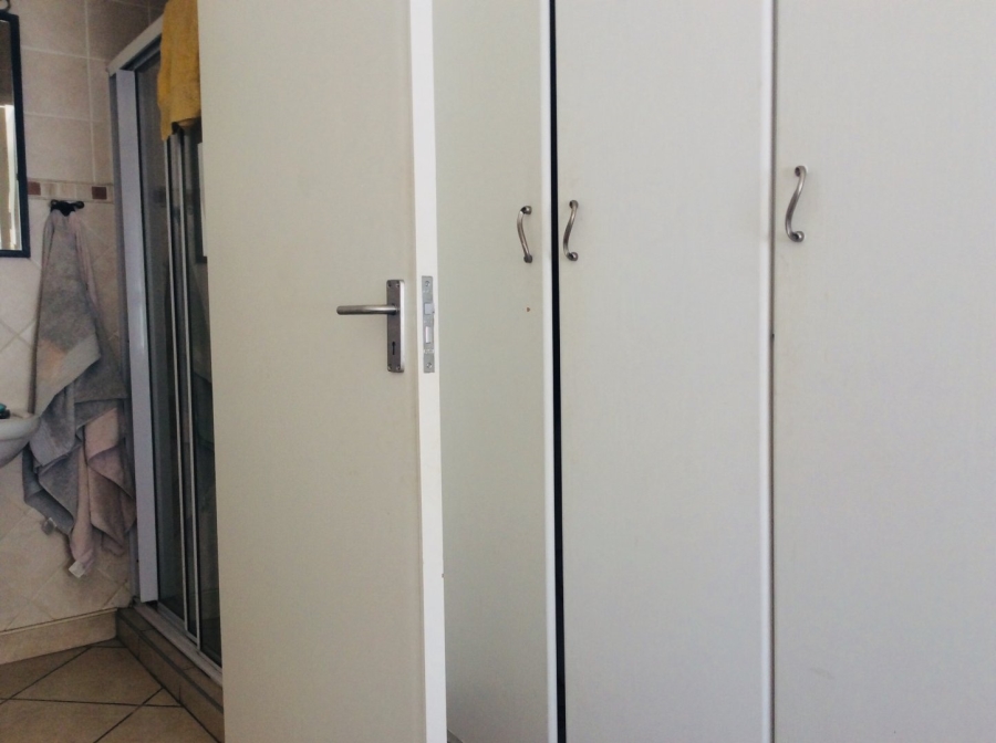 2 Bedroom Property for Sale in New Redruth Gauteng