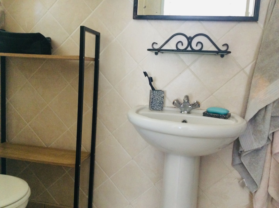 2 Bedroom Property for Sale in New Redruth Gauteng