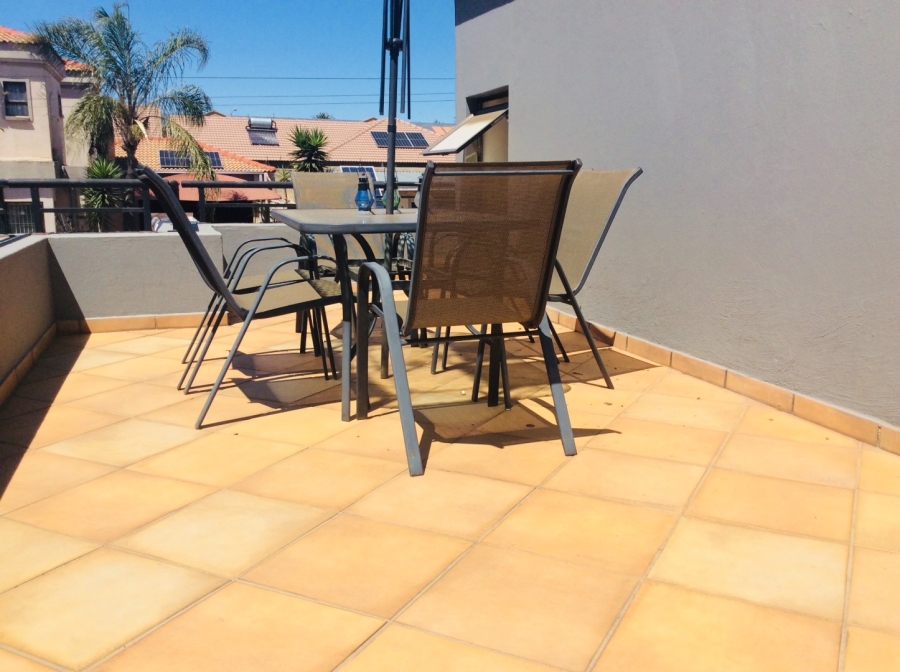 2 Bedroom Property for Sale in New Redruth Gauteng