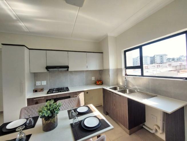 2 Bedroom Property for Sale in North Riding Gauteng