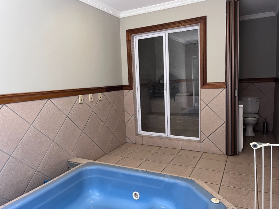 5 Bedroom Property for Sale in Vanderbijlpark SW 5 Gauteng