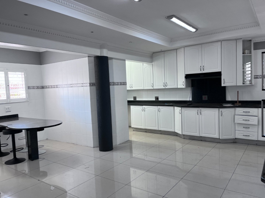 5 Bedroom Property for Sale in Vanderbijlpark SW 5 Gauteng