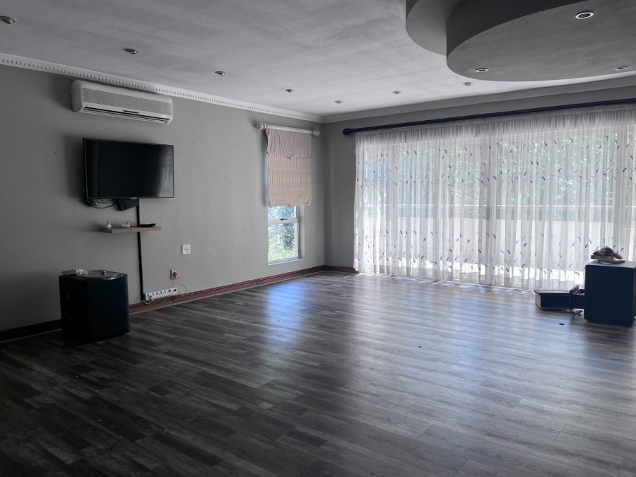 5 Bedroom Property for Sale in Vanderbijlpark SW 5 Gauteng