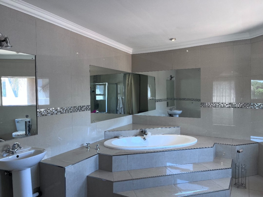 5 Bedroom Property for Sale in Vanderbijlpark SW 5 Gauteng