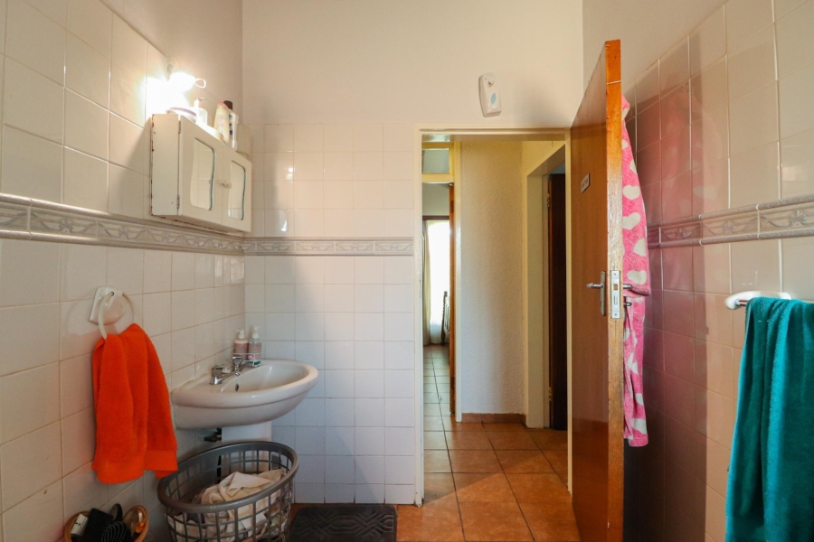 3 Bedroom Property for Sale in Bonaero Park Gauteng