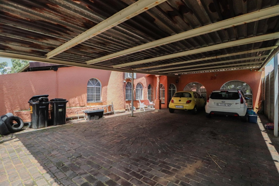 3 Bedroom Property for Sale in Bonaero Park Gauteng