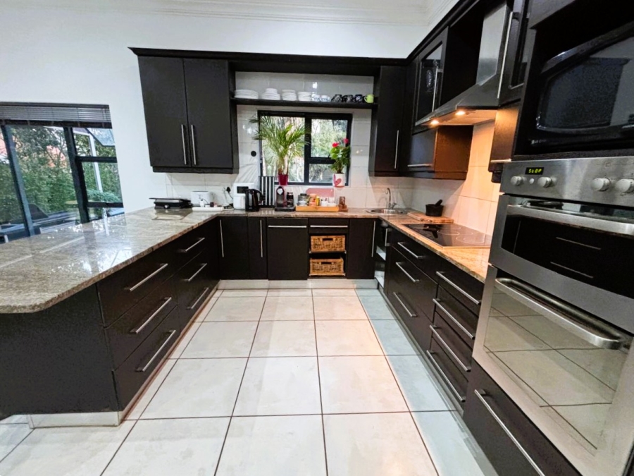 4 Bedroom Property for Sale in Midstream Estate Gauteng