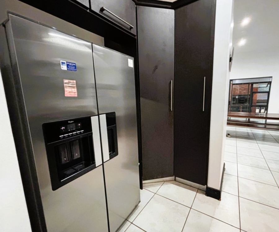 4 Bedroom Property for Sale in Midstream Estate Gauteng
