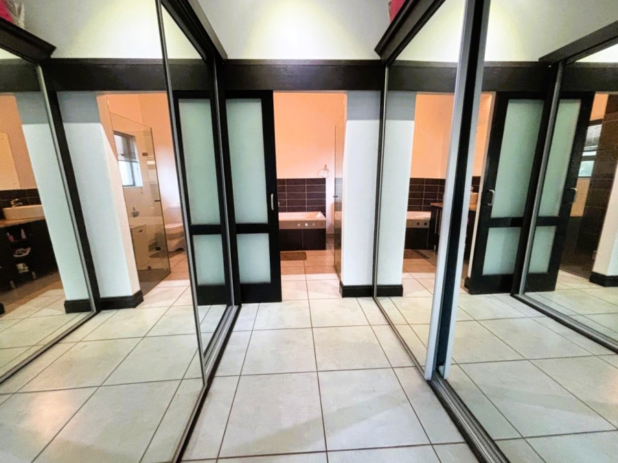 4 Bedroom Property for Sale in Midstream Estate Gauteng