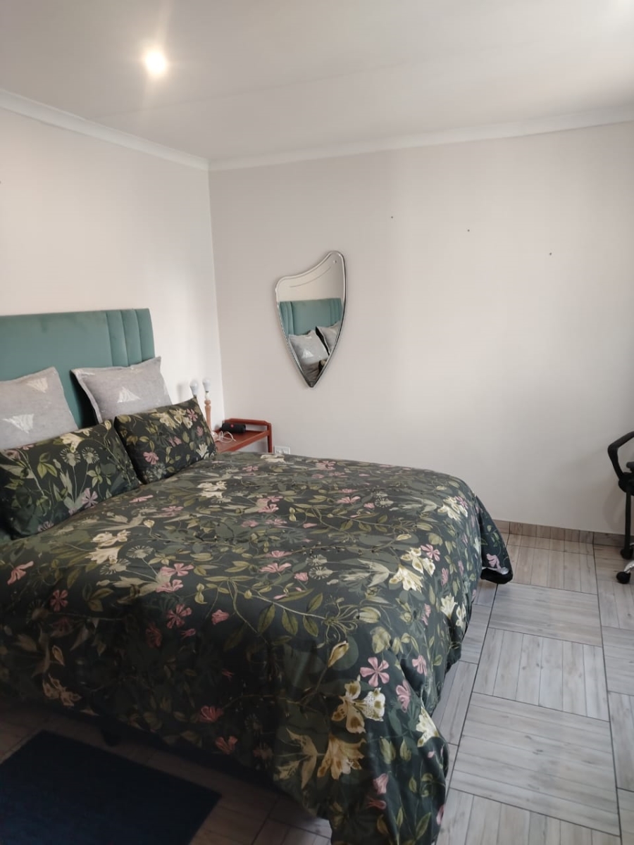 3 Bedroom Property for Sale in Kosmosdal Gauteng