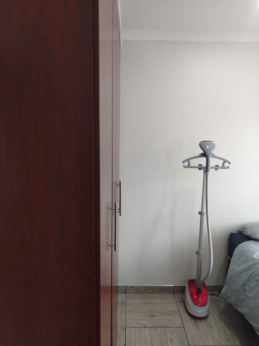 3 Bedroom Property for Sale in Kosmosdal Gauteng