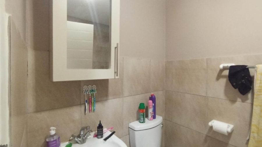 2 Bedroom Property for Sale in Annlin-wes Gauteng