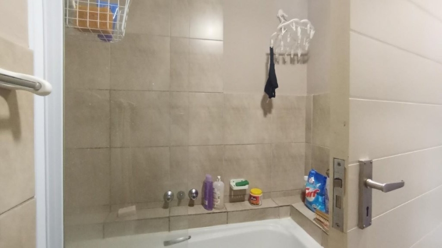 2 Bedroom Property for Sale in Annlin-wes Gauteng