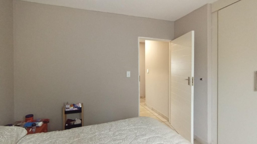 2 Bedroom Property for Sale in Annlin-wes Gauteng