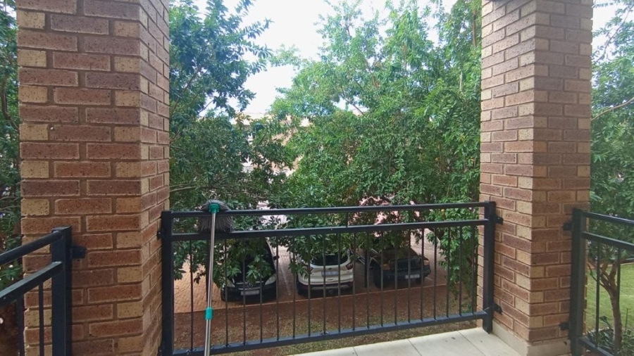 2 Bedroom Property for Sale in Annlin-wes Gauteng