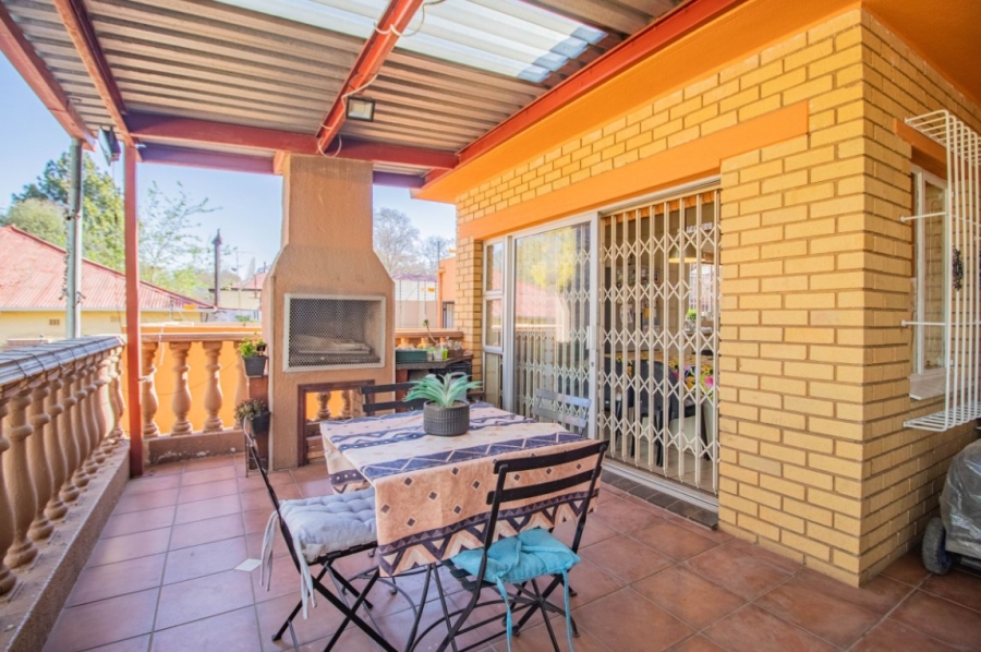 4 Bedroom Property for Sale in Observatory Gauteng