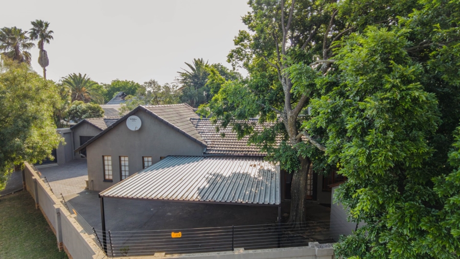 4 Bedroom Property for Sale in Bonaero Park Gauteng