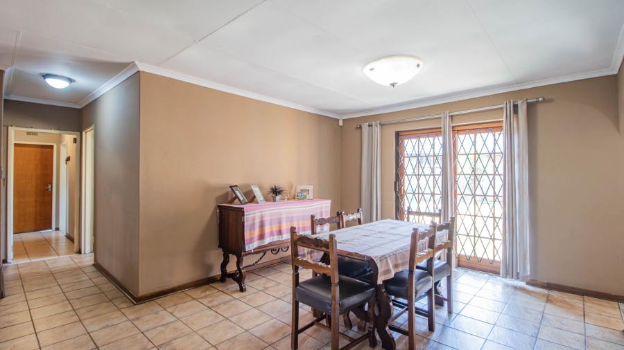 4 Bedroom Property for Sale in Bonaero Park Gauteng