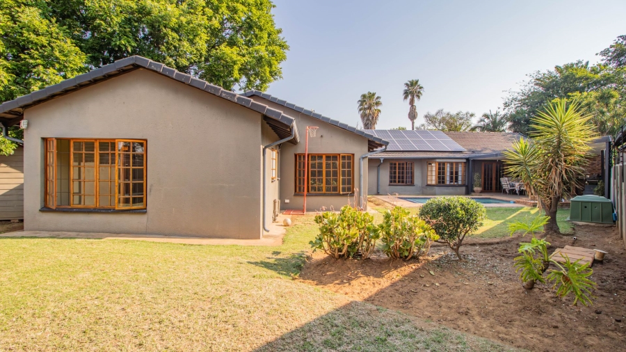 4 Bedroom Property for Sale in Bonaero Park Gauteng