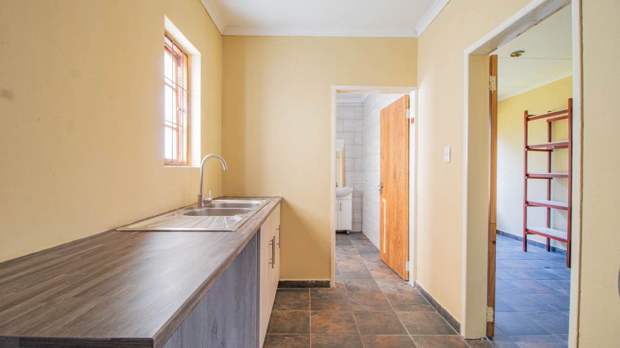 4 Bedroom Property for Sale in Bonaero Park Gauteng