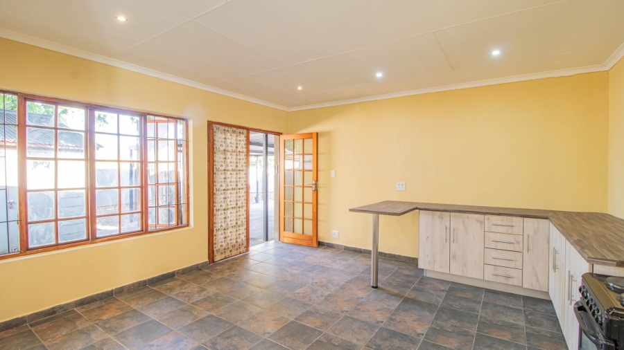 4 Bedroom Property for Sale in Bonaero Park Gauteng