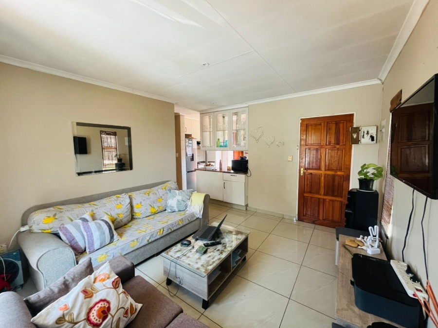 5 Bedroom Property for Sale in Cosmo City Gauteng