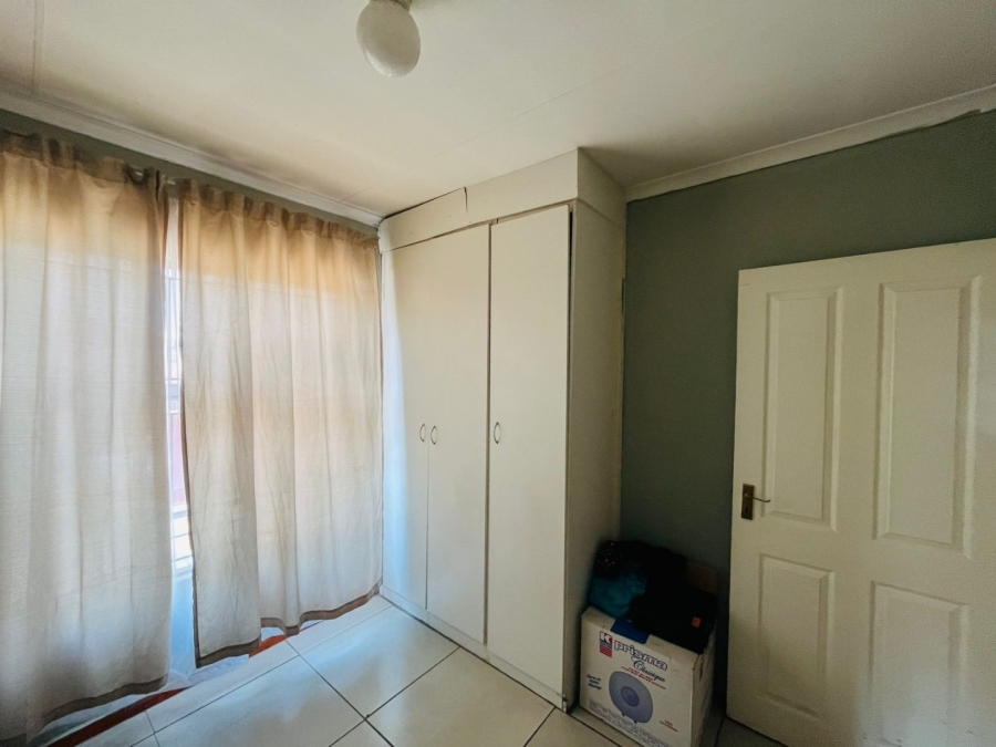 5 Bedroom Property for Sale in Cosmo City Gauteng