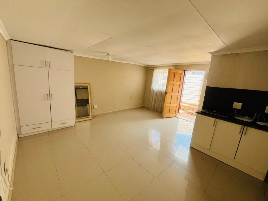 5 Bedroom Property for Sale in Cosmo City Gauteng