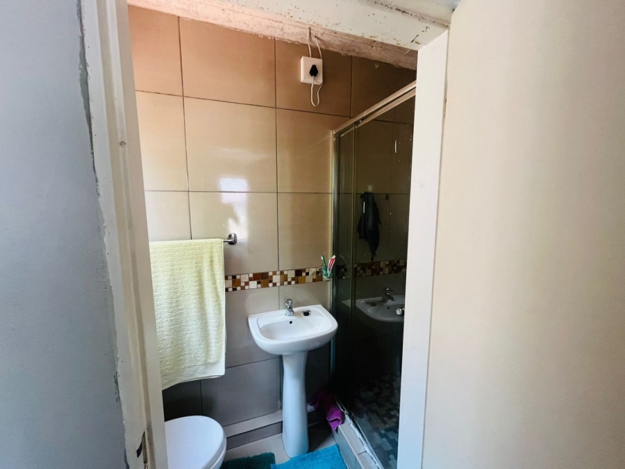 5 Bedroom Property for Sale in Cosmo City Gauteng