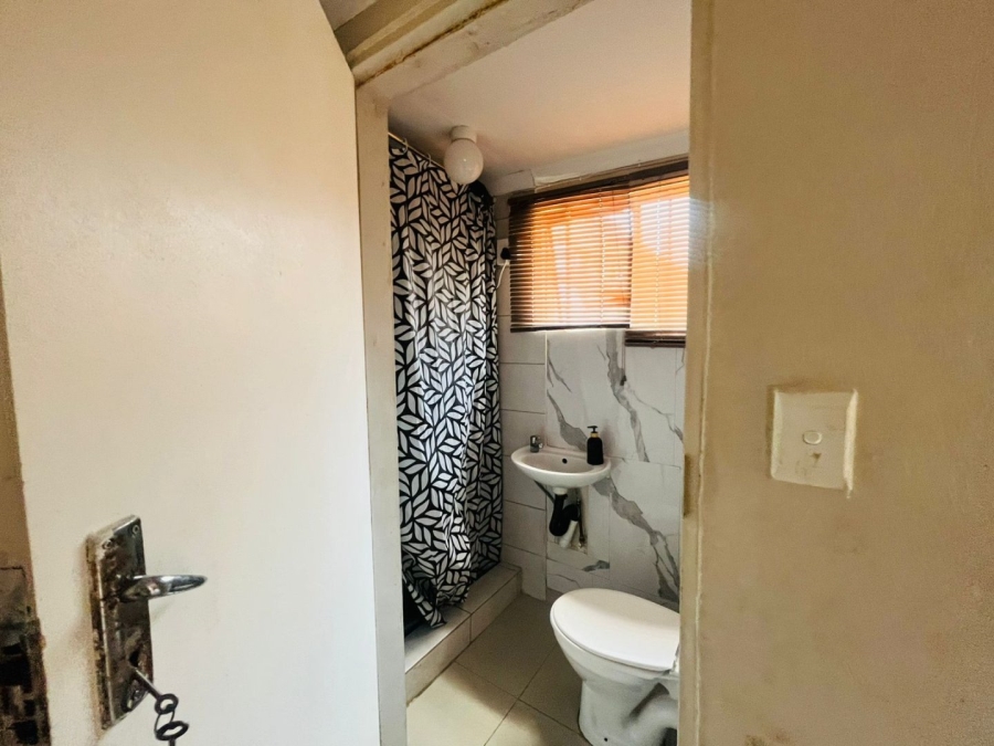 5 Bedroom Property for Sale in Cosmo City Gauteng