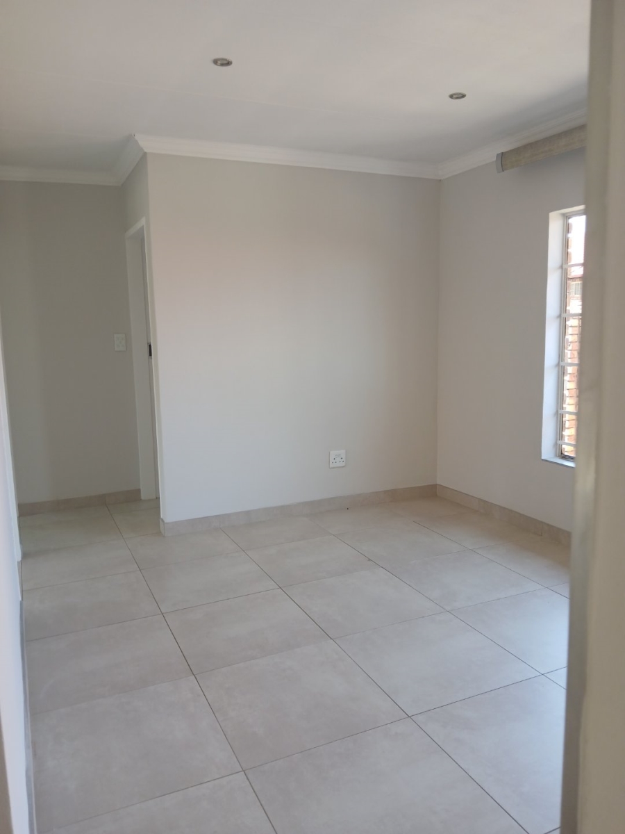 To Let 2 Bedroom Property for Rent in Highveld Gauteng