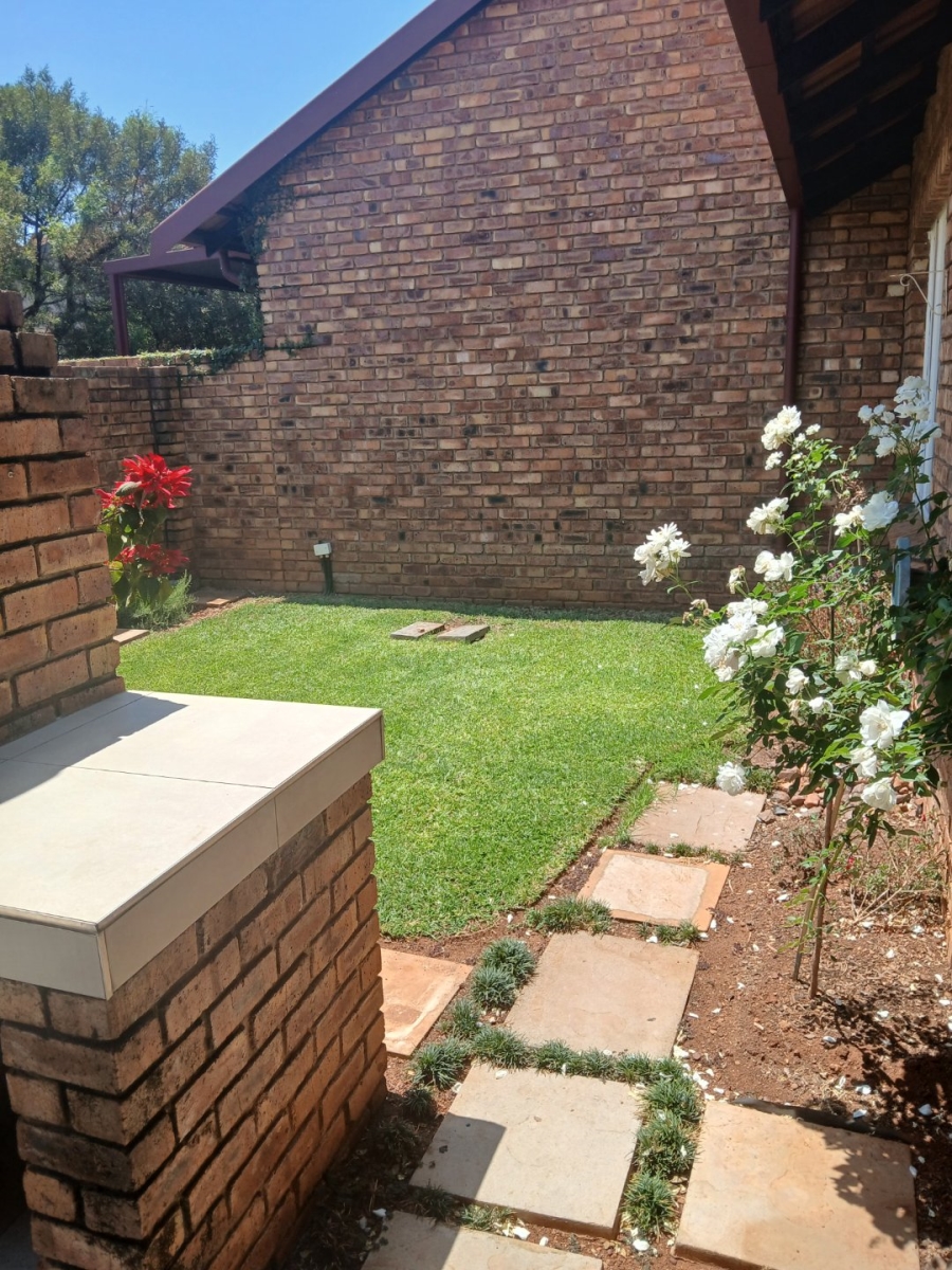 To Let 2 Bedroom Property for Rent in Highveld Gauteng