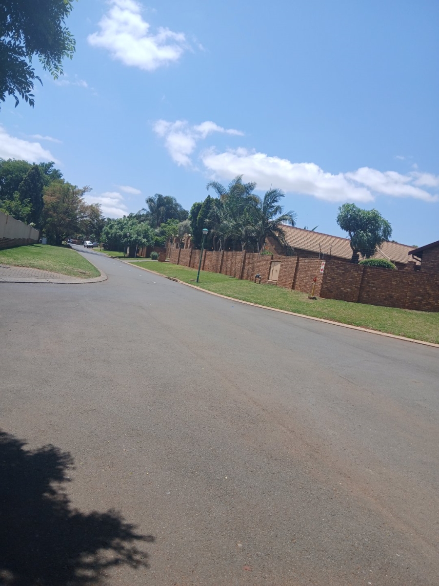 To Let 2 Bedroom Property for Rent in Highveld Gauteng