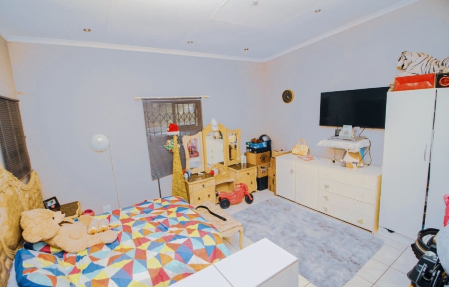 4 Bedroom Property for Sale in Bezuidenhout Valley Gauteng