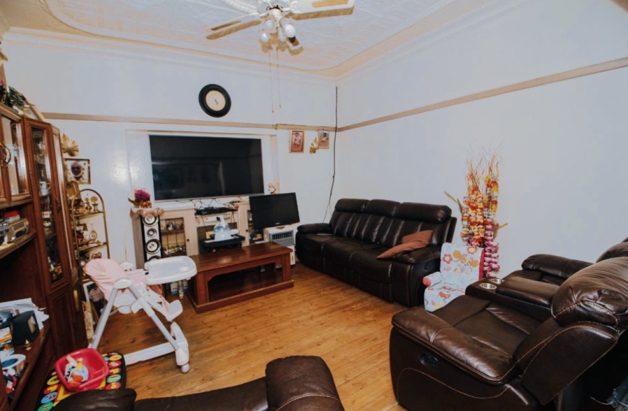 4 Bedroom Property for Sale in Bezuidenhout Valley Gauteng