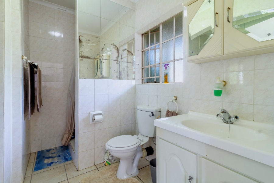 3 Bedroom Property for Sale in Brackendowns Gauteng