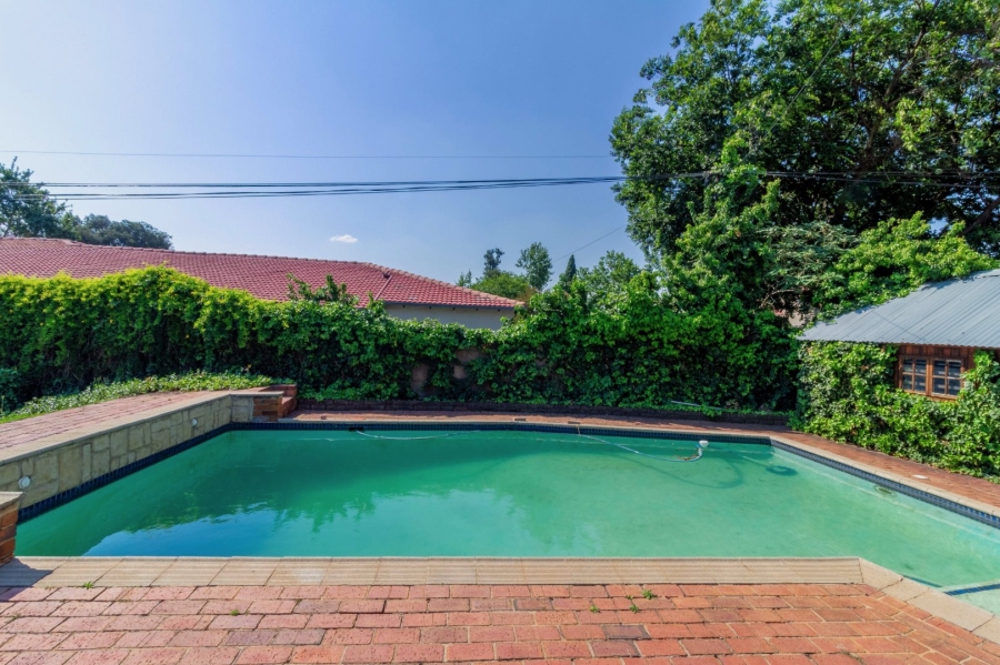 3 Bedroom Property for Sale in Brackendowns Gauteng