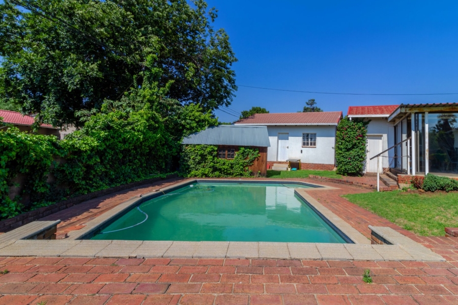 3 Bedroom Property for Sale in Brackendowns Gauteng