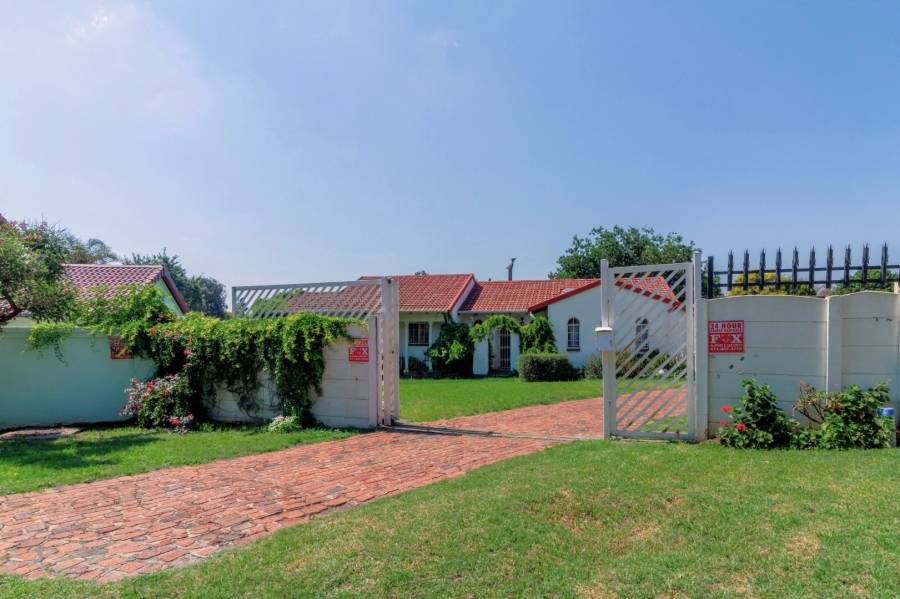 3 Bedroom Property for Sale in Brackendowns Gauteng