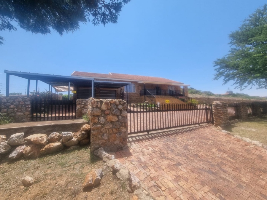 3 Bedroom Property for Sale in Vaaloewer Gauteng