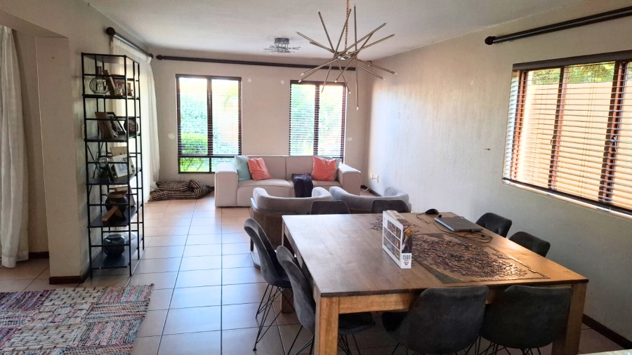 5 Bedroom Property for Sale in Erand Gardens Gauteng