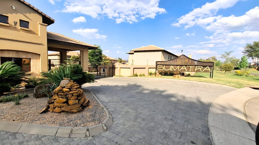 5 Bedroom Property for Sale in Erand Gardens Gauteng